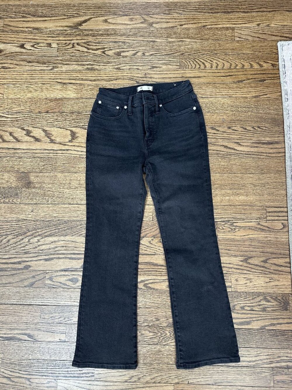 Madewell Black Mid-Rise Kick Out Jeans Size 27